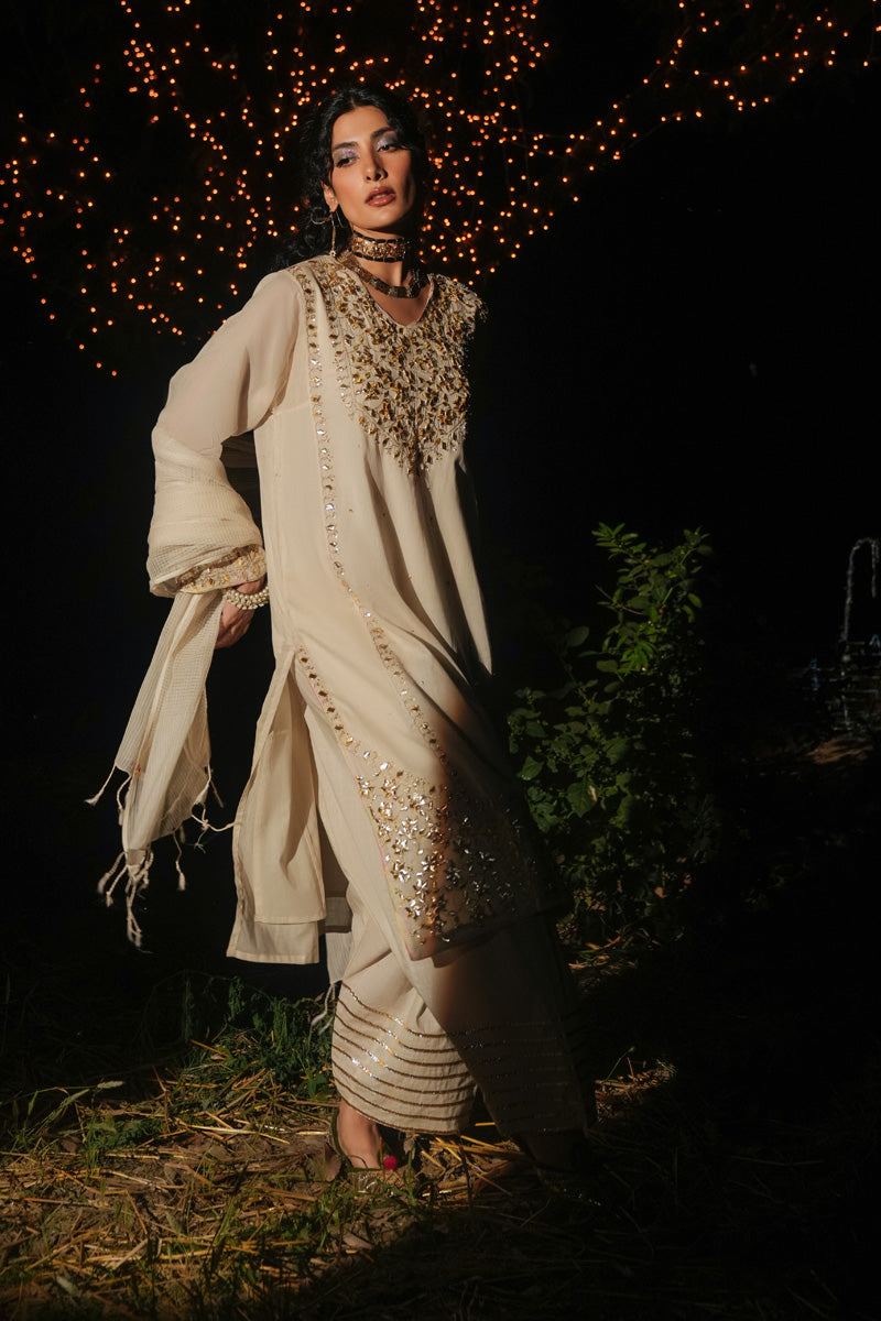 Golden Gota Ribbon 3-Piece Ensemble