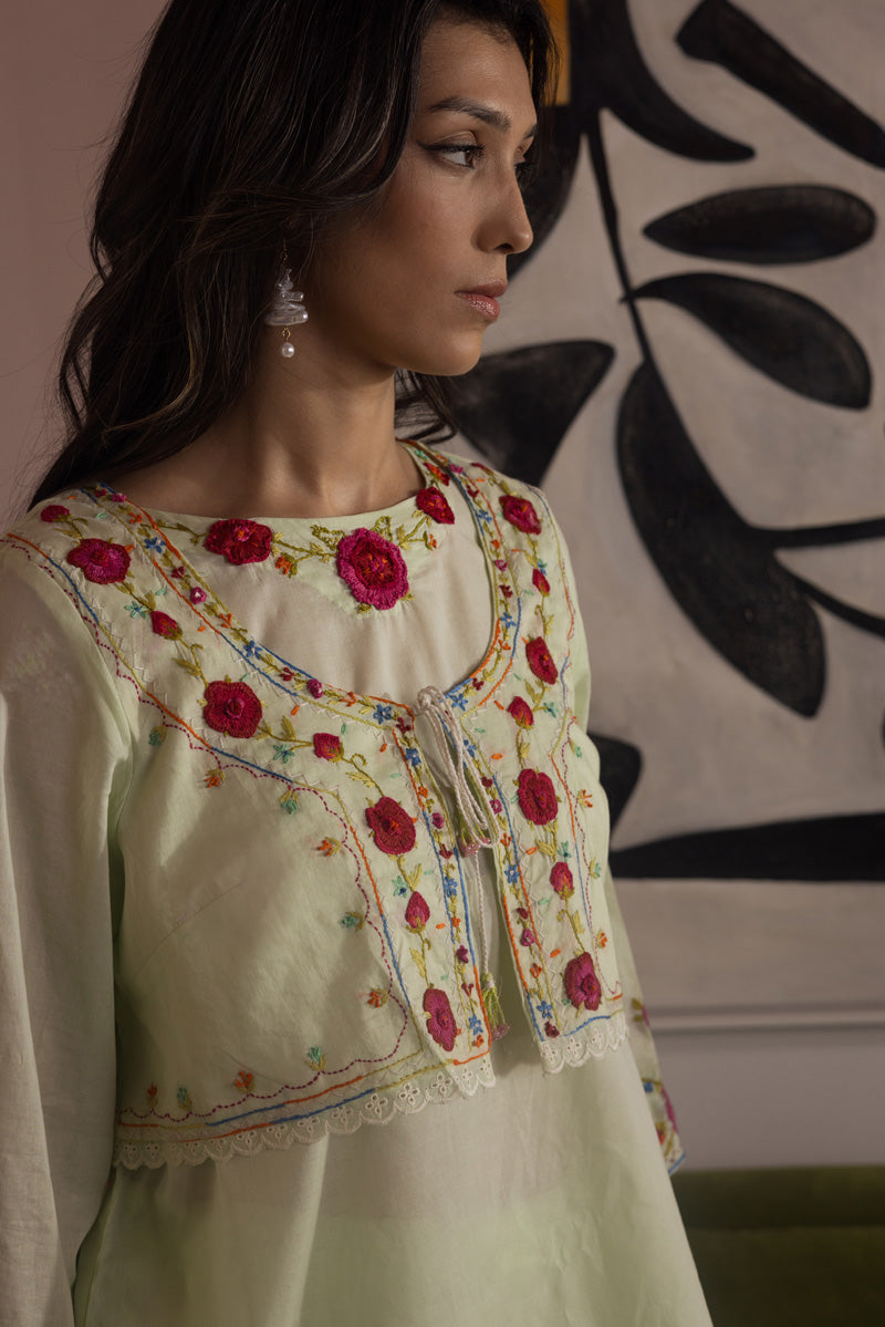 Hand-Crafted Rosettes Reverie Ensemble