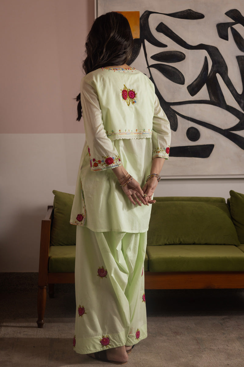 Hand-Crafted Rosettes Reverie Ensemble