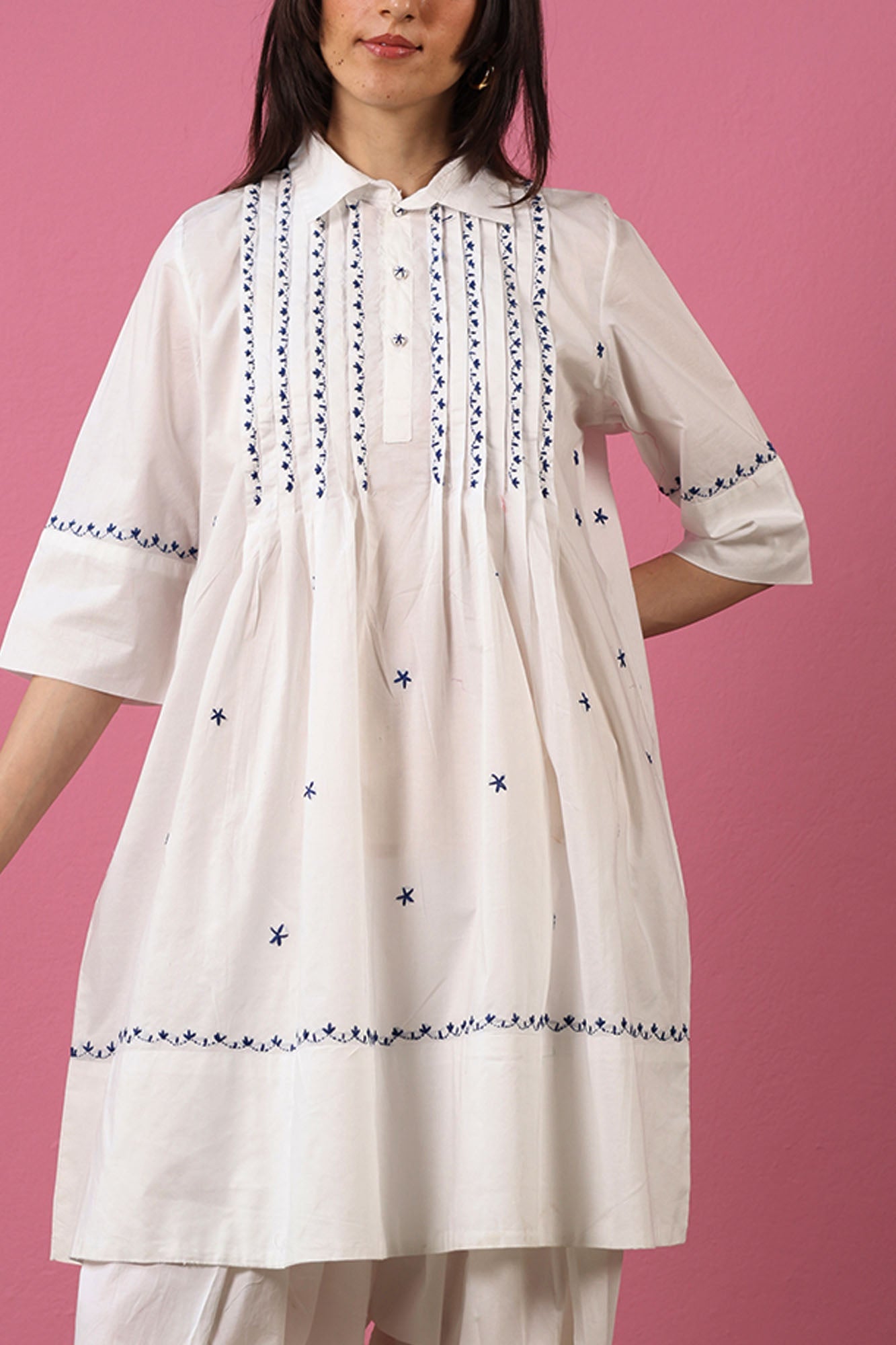 Phool Hand-Embroidered Set