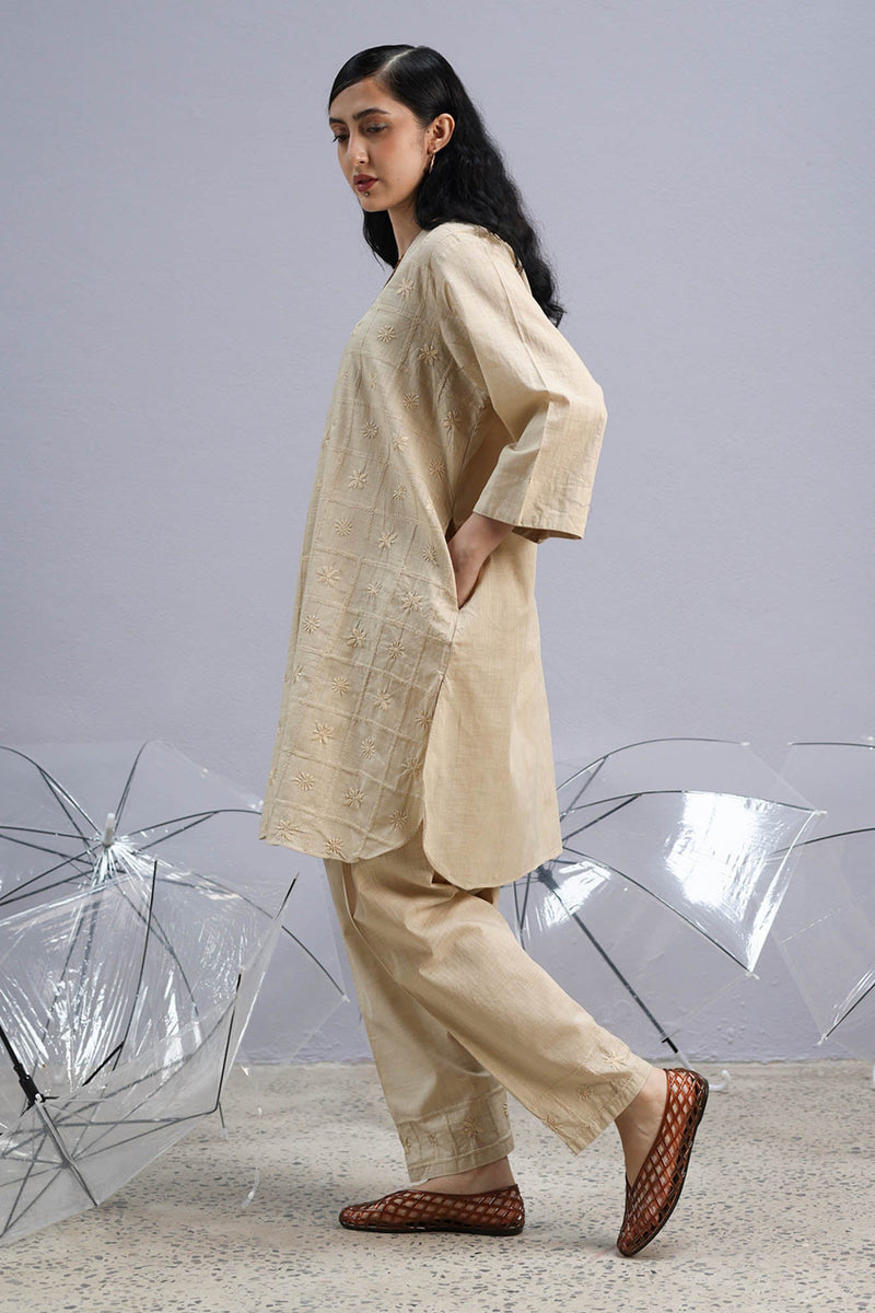 Hand Embroidered Gul Set