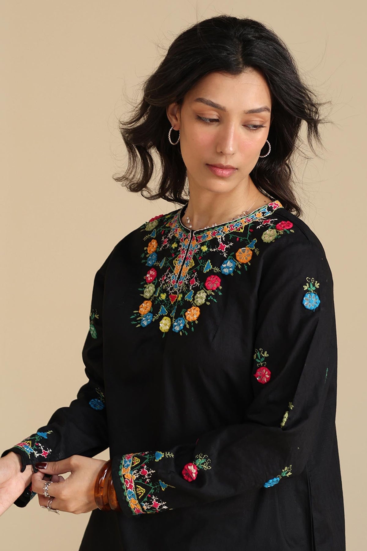 Rang Khaas Hand Embroidered Set