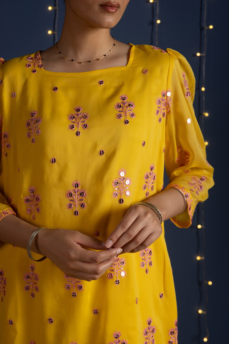 Sheesh Mahal Embroidered Set