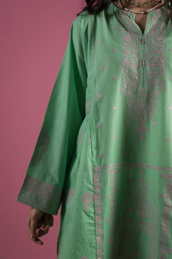 Nazakat Embroidered Set