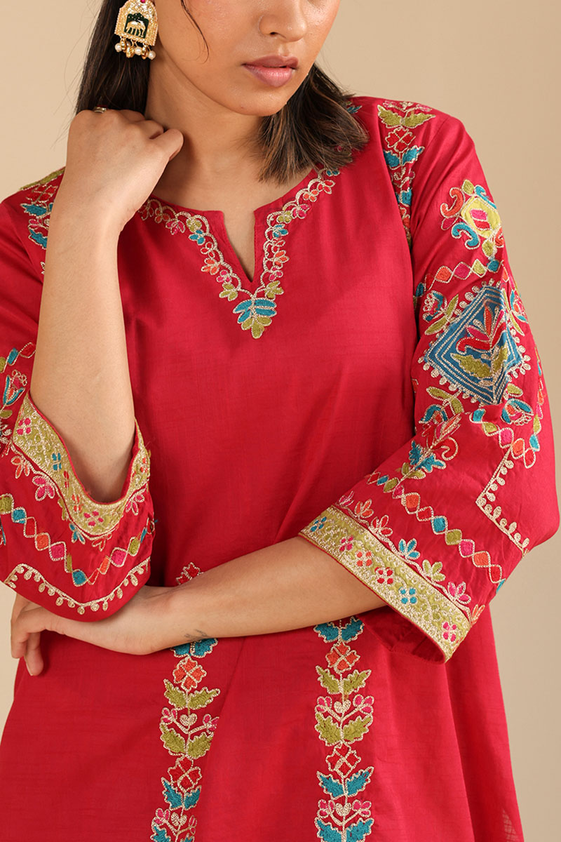 Embroidered Persian Whisper Set