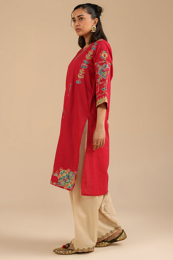 Embroidered Persian Whisper Set