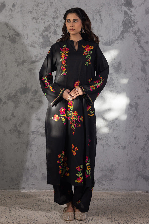 Phool Embroidered Kurta