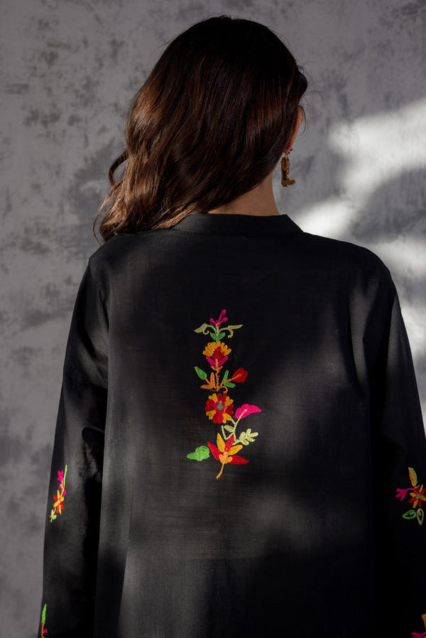 Phool Embroidered Kurta