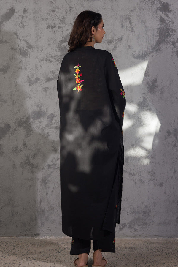 Phool Embroidered Kurta