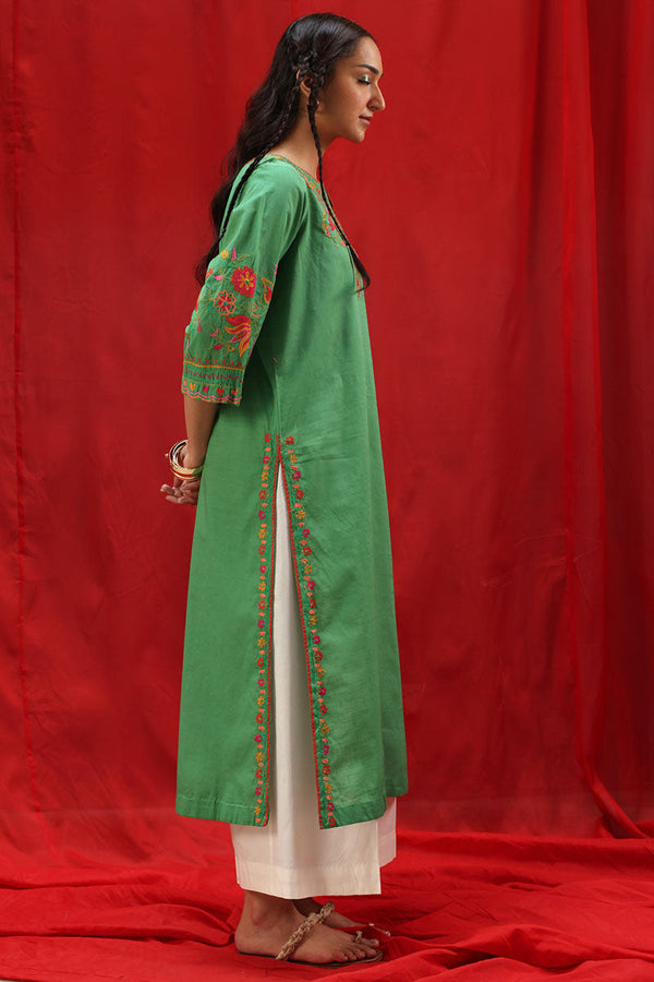 Embroidered Zouk Whisper Kurta