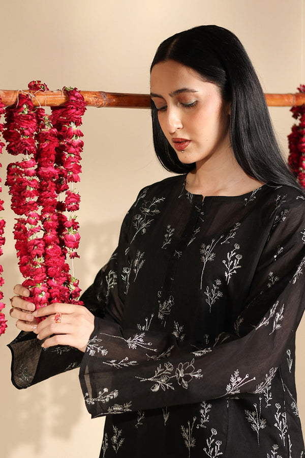 Phool Embroidered Kurta