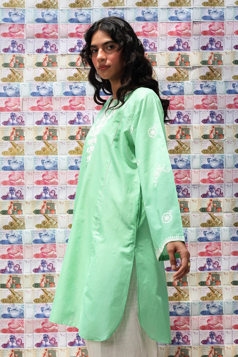 Petal Reverie Embroidered Kurta