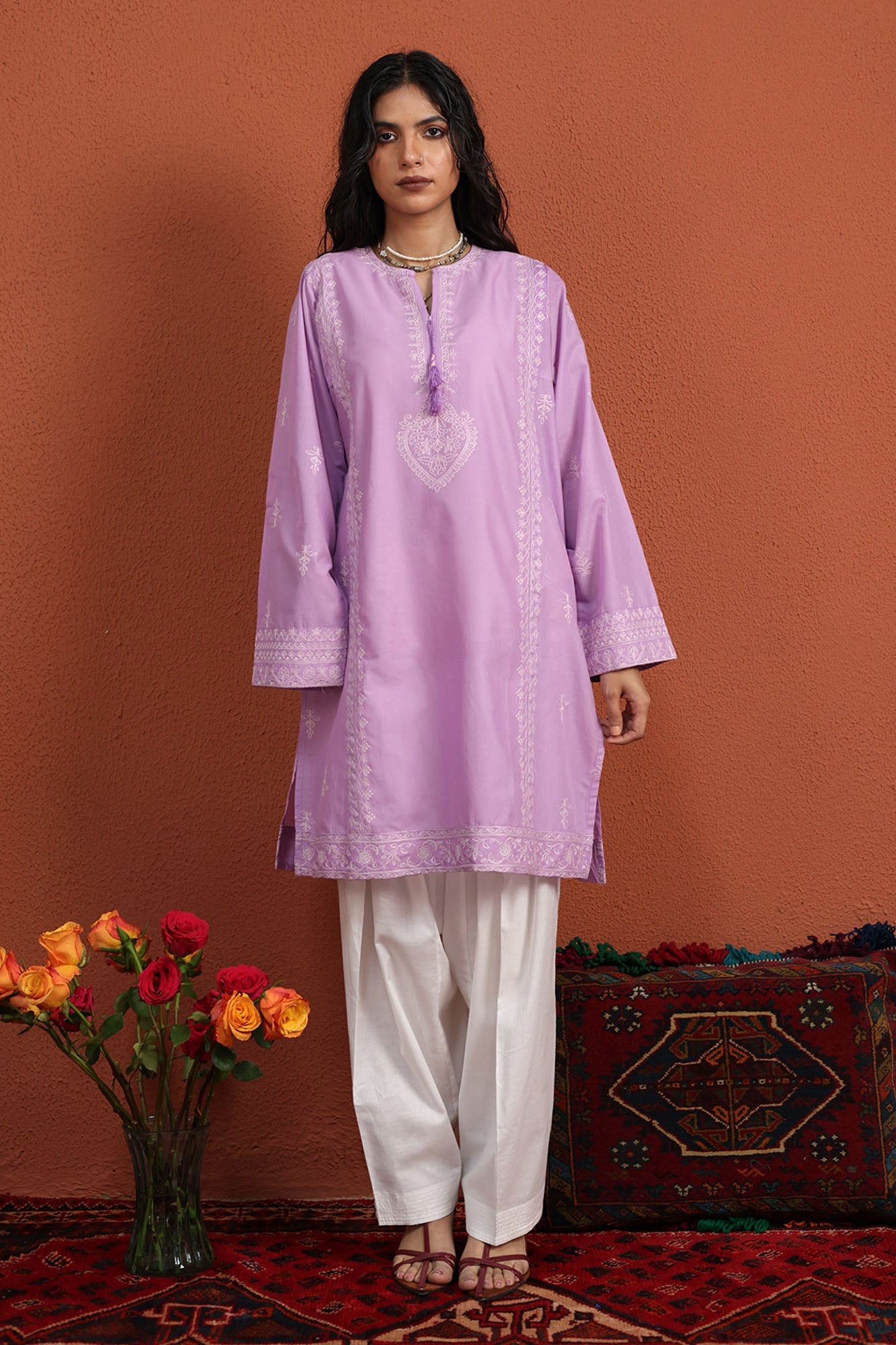 Paisely Embroidered Kurta