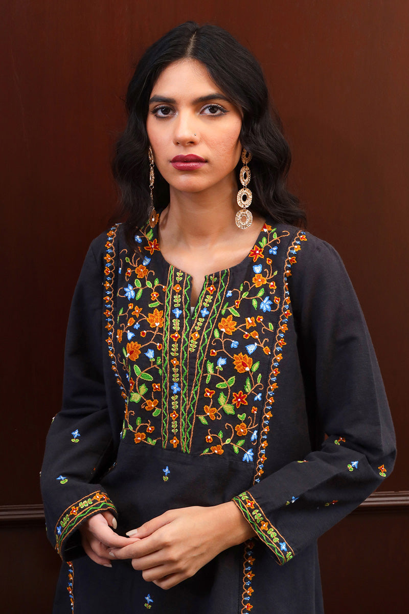 Neelum Embroidered Kurta