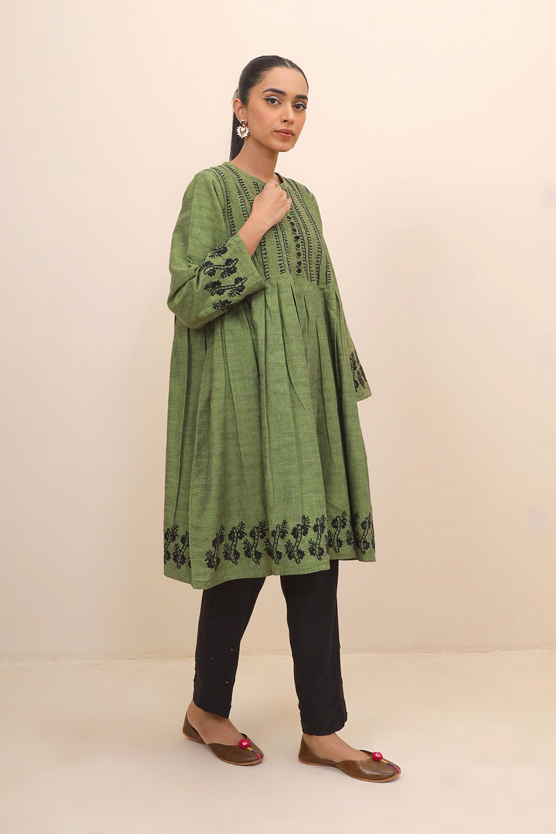 N K R Embroidered Kurta