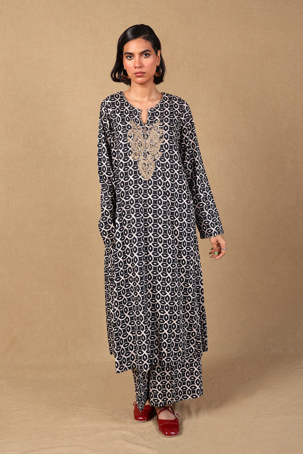 Embroidered Zawiya 2 Piece