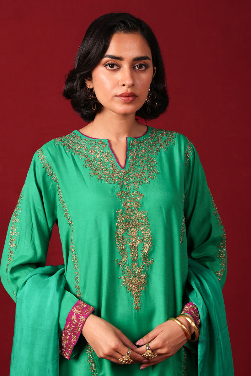 Dilkash Bahar Bano 3 Piece Suit