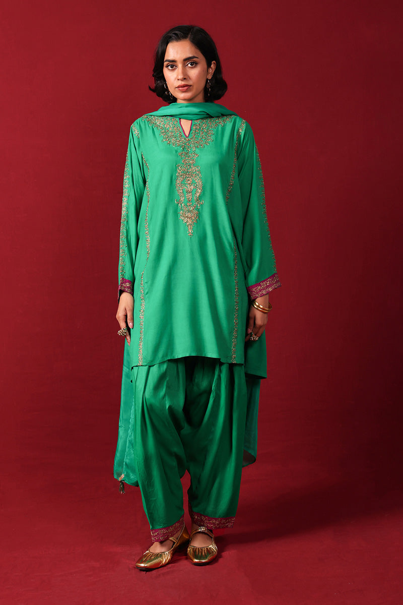 Dilkash Bahar Bano 3 Piece Suit