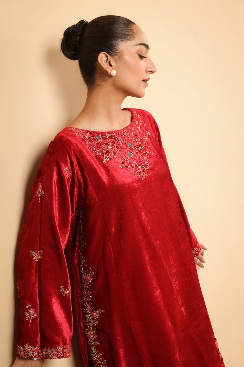 Marorri Velvet Embroidered Set Generation International Marorri Velvet Embroidered Set Generation International