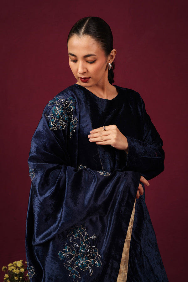 Tajza Valvet Shawl