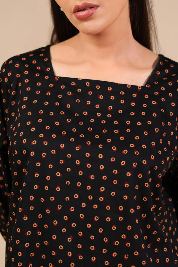 Rang-E-Ajrak Heritage Set