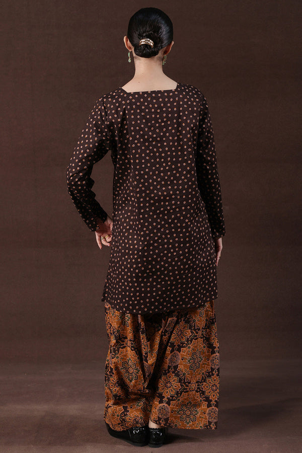 Rang-E-Ajrak Heritage Set