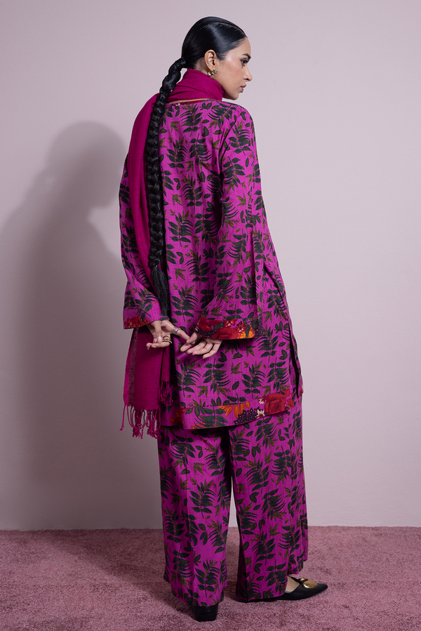 Vibrant Roses Leaf Set