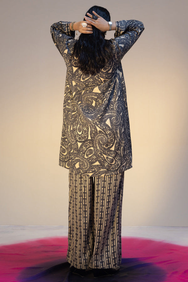 Paisley Pattern Poise Set