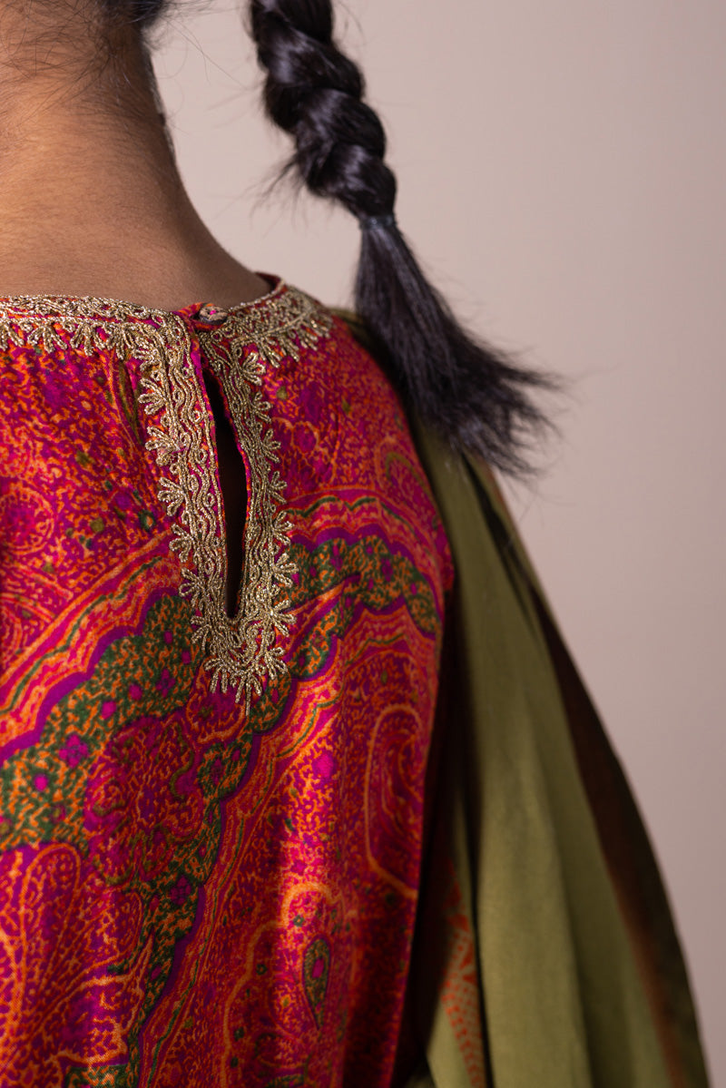 Gilded Jacquard Paisley Set