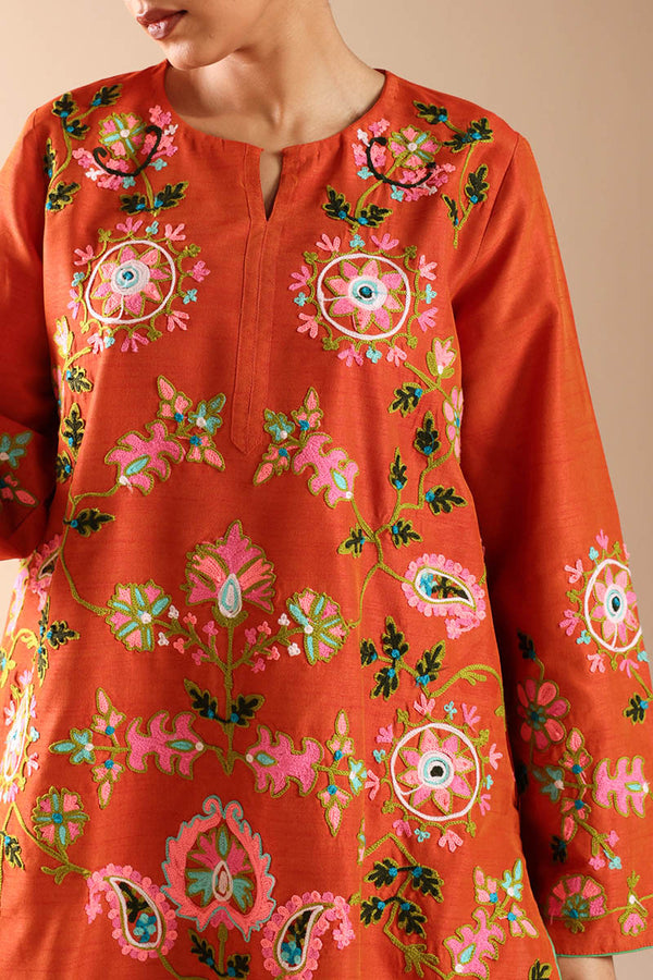 Embroidered Gulnar Set