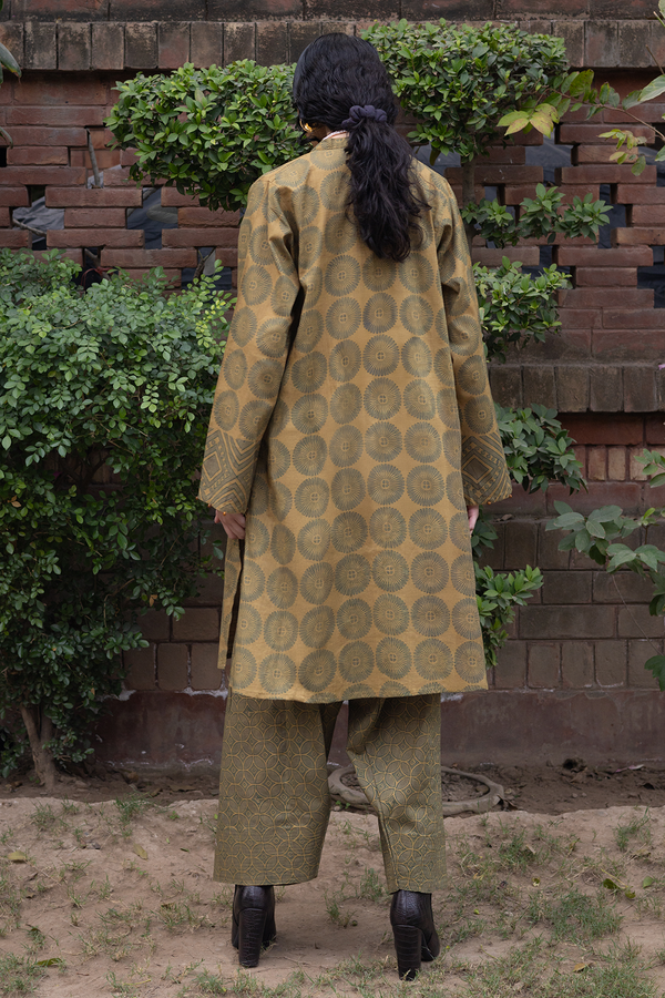 Black-Printed Wooden Set