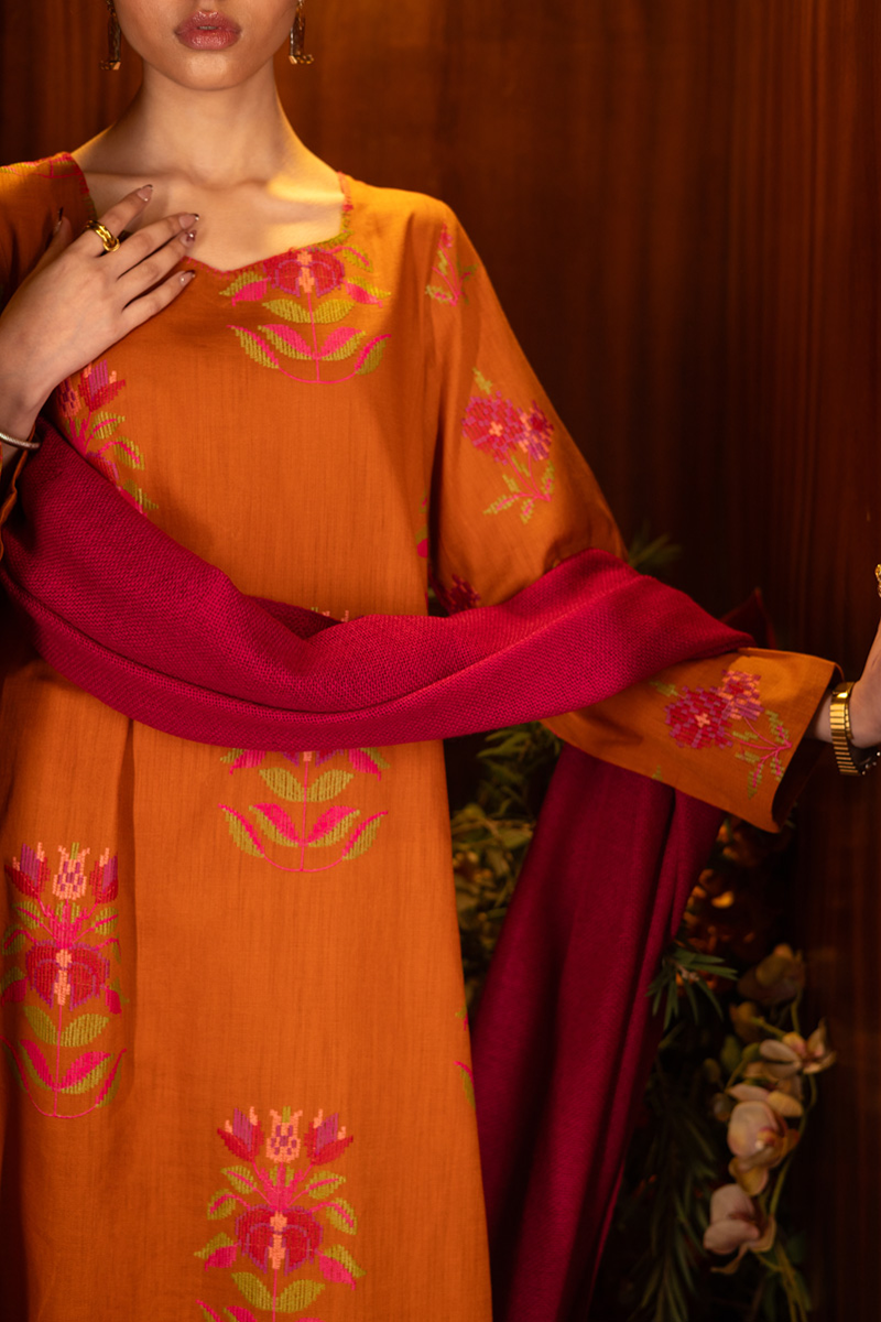 Pixel Play Embroidered Set