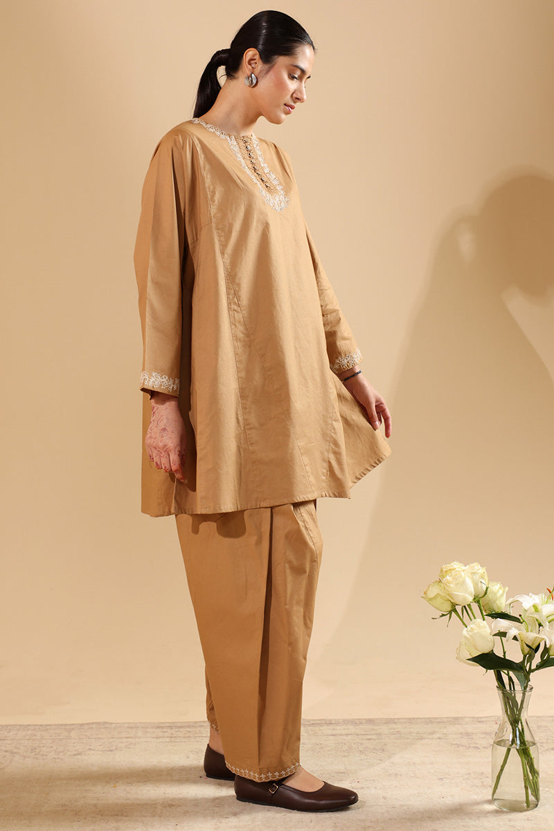 beige