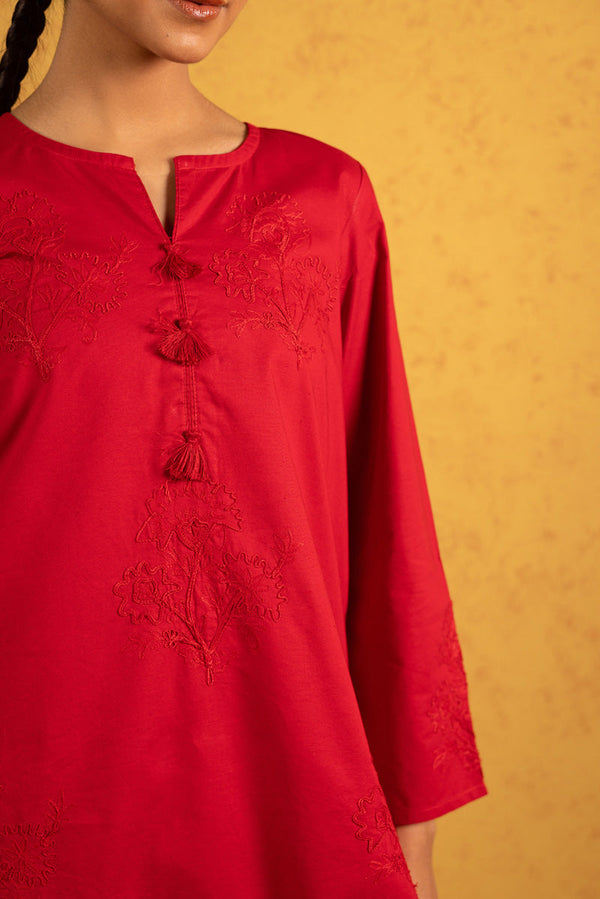 Timeless Threads Tasseled Set