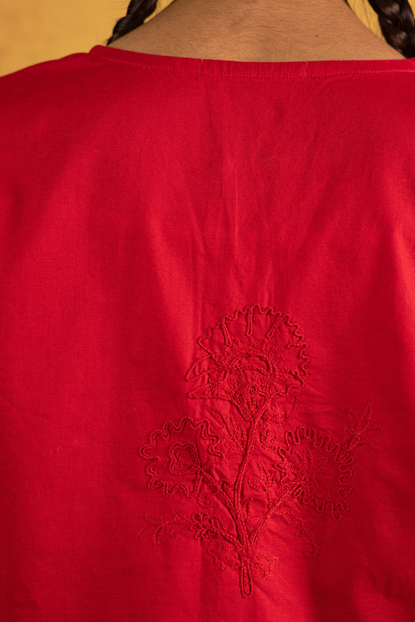 Timeless Threads Tasseled Set