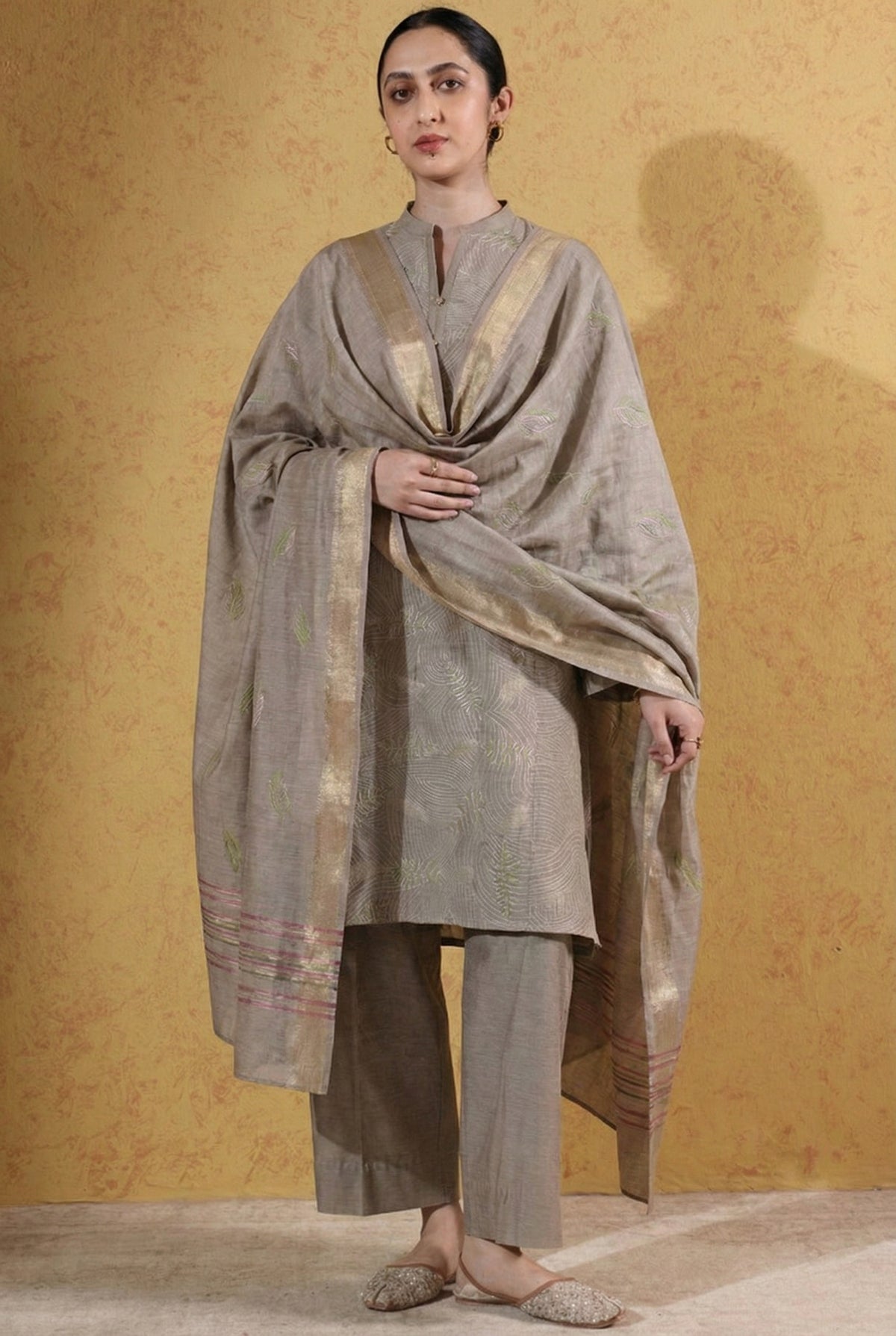 Embroidered Story 3-Piece Set