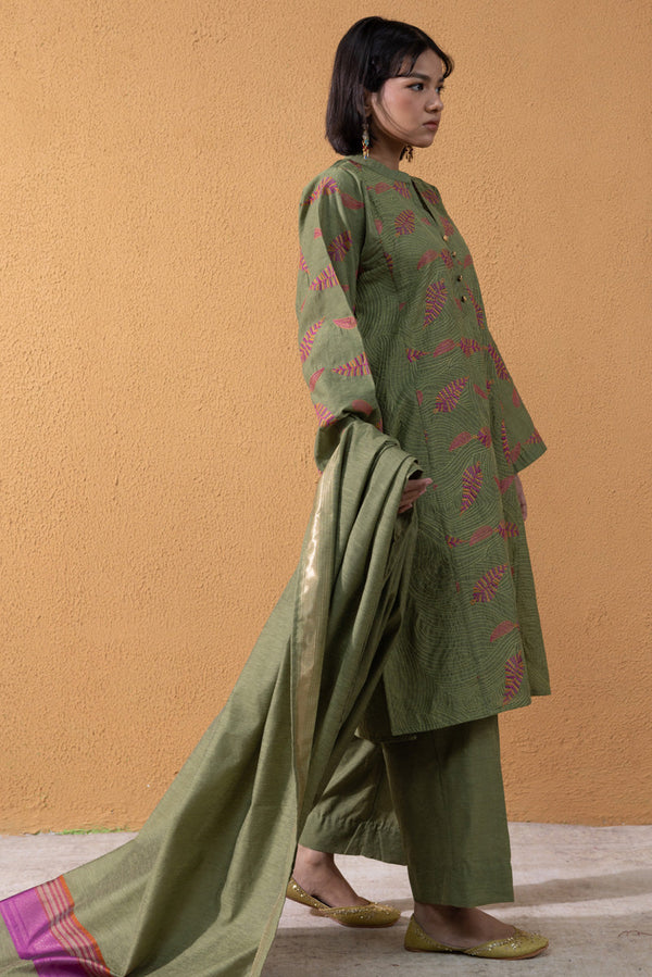 Embroidered Story 3-Piece Set