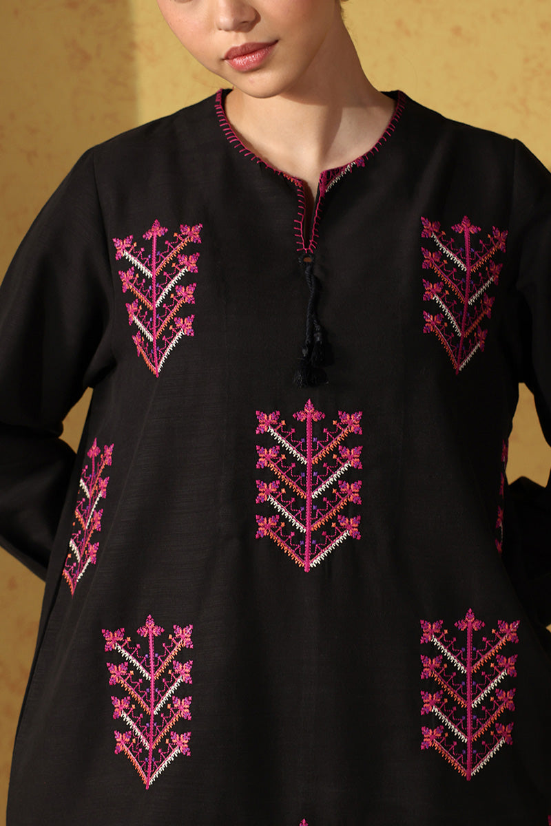 Damask Tasseled Set