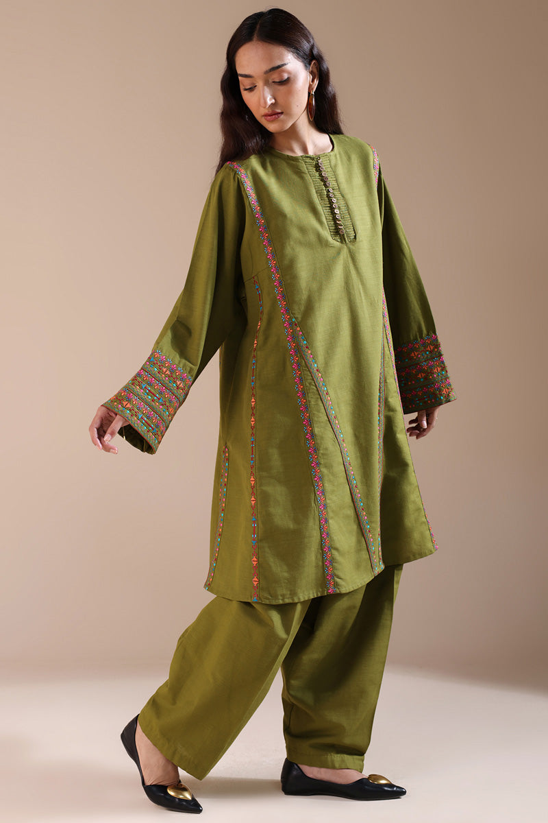 Threaded Tales Damask Set