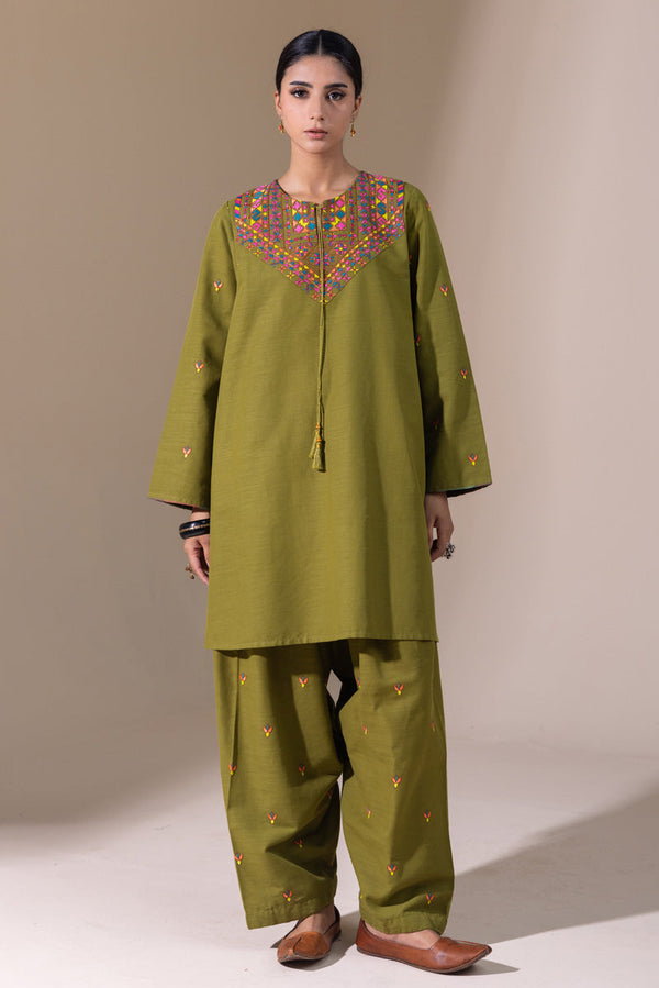 Embroidered Echo Damask Set