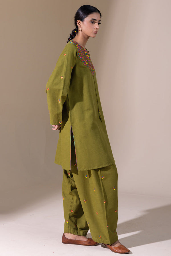 Embroidered Echo Damask Set