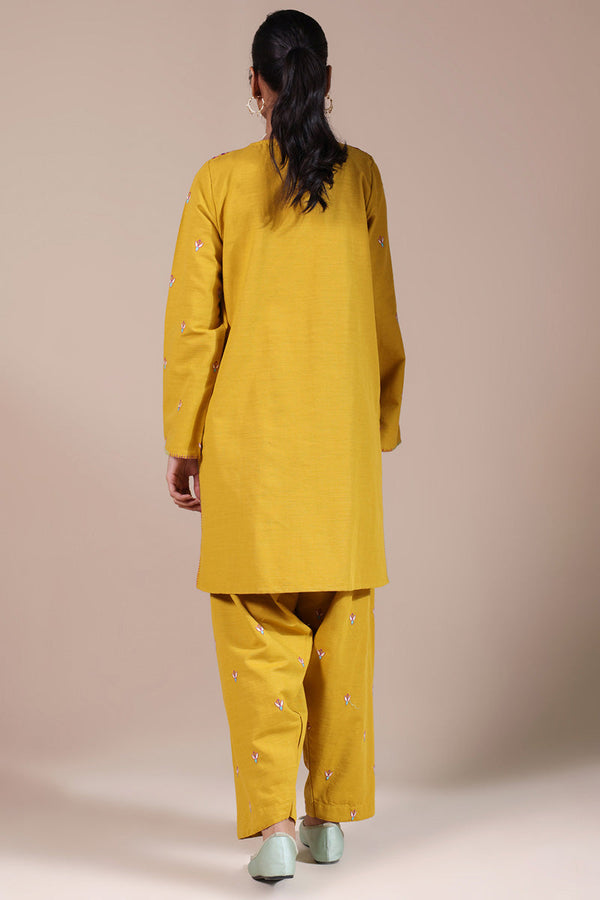 Embroidered Echo Damask Set