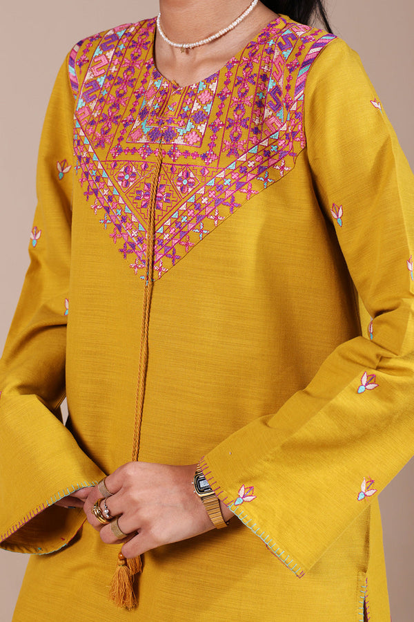 Embroidered Echo Damask Set