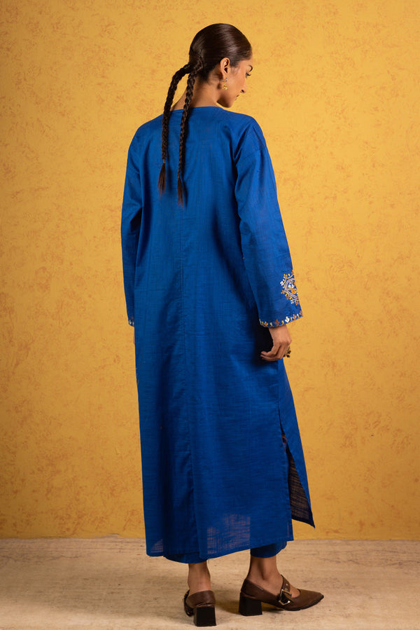 Wooden Charm Embroidered Set