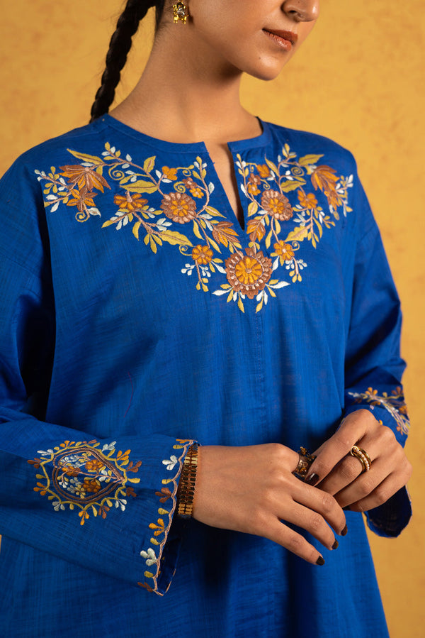 Wooden Charm Embroidered Set