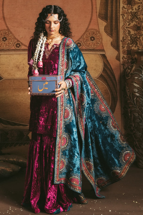 Zeenat Bahaar Gharara Set