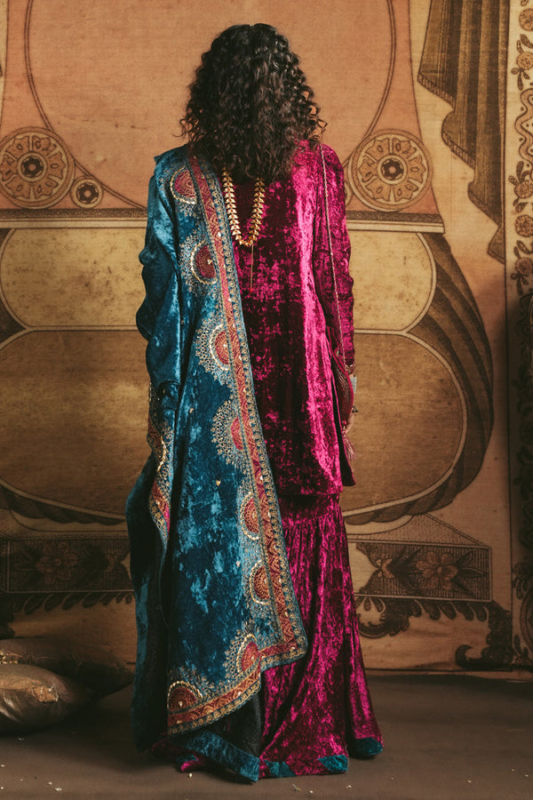 Zeenat Bahaar Gharara Set