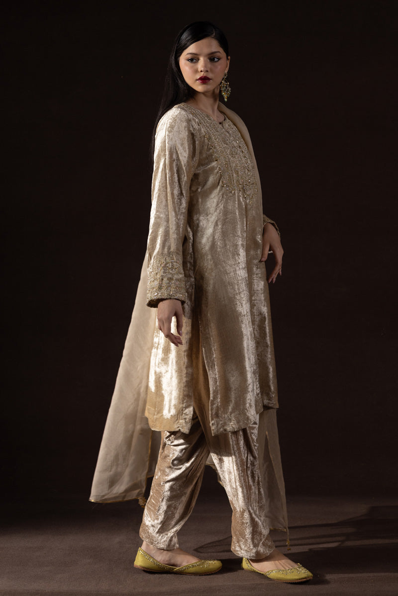 Resham-e-Khaas Velvet 3-Piece Set