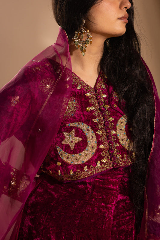 Chand Tara Velvet 3-Piece Lehnga Set
