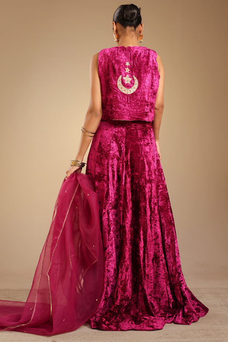 Chand Tara Embroidered Set